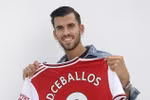 Dani Ceballos sẽ mang chiếc áo số 8 của Aaron Ramsey để lại. (Ảnh: Getty)