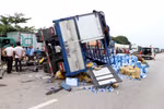 Hiện trường vụ tai nạn tại Hải Dương. (Ảnh: Mạnh Minh/TTXVN) 