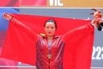 Phạm Thị Hồng Thanh phá 3 kỷ lục SEA Game, giành huy chương Vàng hạng cân 64kg. (Ảnh: VIệt Cường/TTXVN)