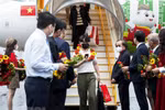 Du khách quốc tế người Hàn Quốc đến Phú Quốc sau gần hai năm du lịch Việt Nam bị đóng băng do dịch COVID-19. (Ảnh: Hồng Đạt/TTXVN)
