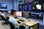 Quang cảnh Trung tâm điều hành an ninh mạng SOC tỉnh Thái Bình. (Ảnh: Thế Duyệt/TTXVN)
