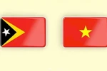 Cờ Việt Nam và Timor-Leste. (Ảnh: TTXVN)