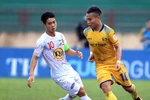 Công Phương, Văn Toàn mờ nhạt, SLNA thắng HAGL với tỷ số 2-0 