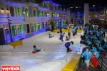 Nhiều hoạt động vui chơi mới lạ ở thị trấn tuyết trong lòng Sài Gòn
