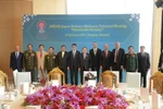 Cuộc gặp giữa các Bộ trưởng Quốc phòng ASEAN với Bộ trưởng Quốc phòng Nhật Bản Taro Kono. (Ảnh: Ngọc Quang/TTXVN)