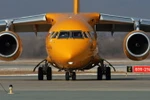 Máy bay Antonov-148 của Hãng hàng không Saratov tại sân bay Vladivostok, Nga ngày 9/2 vừa qua. (Ảnh: THX/TTXVN)
