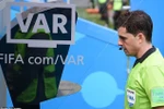 VAR lần đầu được áp dụng tại World Cup và giúp Pháp chiến thắng.