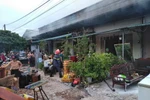 Hiện trường vụ cháy 5 quán karaoke. (Ảnh: TTXVN)