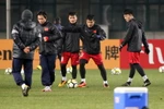 Các tuyển thủ U23 Việt Nam trong buổi tập. (Ảnh: Hoàng Linh/TTXVN)