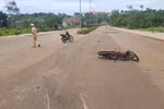 Hiện trường vụ tai nạn khiến người phụ nữ nguy kịch. (Ảnh: Đậu Tất Thành/TTXVN)