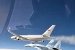 Máy bay Su-35 hộ tống Tổng thống Nga Putin tới UAE