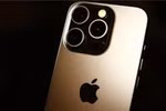 Apple đã phát cảnh báo về hoạt động tấn công bằng phần mềm gián điệp tới người sử dụng iPhone. (Nguồn: Forbes)