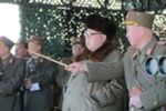 Nhà lãnh đạo Kim Jong Un thị sát một cuộc tập trận của quân đội Triều Tiên. (Nguồn: Sputnik/TTXVN)