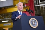 Tổng thống Mỹ Joe Biden phát biểu tại Fridley, Minnesota, ngày 3/4/2023. (Ảnh: AFP/ TTXVN)