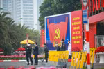 Sáng 25/1, Đại hội Đại biểu toàn quốc lần thứ XIII đã bước vào ngày làm việc đầu tiên. An ninh tại xung quanh khu vực Trung tâm Hội nghị Quốc gia Mỹ Đình được thắt chặt. (Ảnh: PV/Vietnam+)