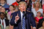 Ứng cử viên Đảng Cộng hòa Donald Trump trong chiến dịch vận động tranh cử ở bang Bắc Carolina, Mỹ ngày 14/10 vừa qua. (Ảnh: AFP/TTXVN)
