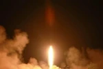 "Triều Tiên bắn 4 rocket tầm ngắn từ bệ phóng rocket đa nòng"