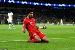 Serge Gnabry đã tỏa sáng với một "cú poker" để giúp Bayern Munich hủy diệt đương kim Á quân Champions League Tottenham 7-2 ngay trên đất Anh.