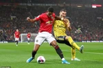 Chia điểm với Arsenal, Manchester United rơi xuống vị trí thứ 10
