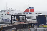 16 người đã được phát hiện trong một xe container đóng kín trên chuyến phà đi từ Pháp sang Ireland. (Nguồn: sky.com)