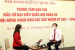Tổng Thư ký, Chủ nhiệm Văn phòng Quốc hội, Chánh Văn phòng Hội đồng Bầu cử Quốc gia Bùi Văn Cường trả lời phỏng vấn các cơ quan thông tấn, báo chí. (Ảnh: Phạm Kiên/TTXVN)