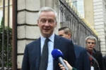 Bộ trưởng Kinh tế và Tài chính Pháp Bruno Le Maire trả lời báo giới tại Nancy, Pháp. (Ảnh: AFP/TTXVN)