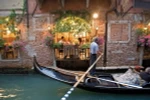 Venice, Italy được coi là điểm đến lãng mạn và tuyệt vời cho các cặp đôi. (Nguồn: NatGeo)