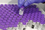Vắcxin phòng COVID-19 Pfizer-BioNtech. (Ảnh: AFP/TTXVN)