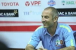 HLV Graechen trần tình việc Công Phượng tịt ngòi tại sân Vinh