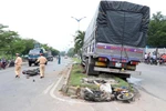 Hiện trường vụ tai nạn. (Ảnh: Công Thử/TTXVN)