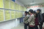 Nhiều sinh viên đến tham gia phiên giao dịch việc làm chuyên đề bán thời gian. (Ảnh: Hồng Kiều/Vietnam+)