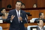Thủ tướng Hun Sen (giữa) phát biểu tại phiên họp Quốc hội ở thủ đô Phnom Penh ngày 8/8. (Nguồn: AFP/TTXVN)