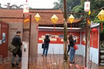 Triển lãm giới thiệu đến công chúng 80 tài liệu tiêu biểu về Tết Nguyên đán trong cung đình, được lựa chọn từ khối Châu bản triều Nguyễn-Di sản tư liệu thế giới. (Ảnh: Minh Thu/Vietnam+)