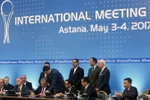 Các đại biểu tham dự vòng hòa đàm về Syria ở Astana, Kazakhstan ngày 4/5. (Nguồn: AFP/TTXVN)