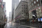 Cảnh vắng vẻ trên đường phố tại New York, Mỹ ngày 23/3/2020, trong bối cảnh dịch COVID-19 lan rộng. (Ảnh: THX/TTXVN)
