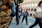 Quân đội canh gác trên đường phố Rome. (Ảnh: AFP)
