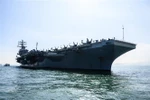 Tàu sân bay USS Ronald Reagan (CVN-76). (Ảnh: AFP/TTXVN)