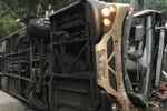 Ảnh minh họa một vụ xe buýt bị lật ở Hong Kong. (Nguồn: scmp)