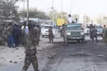 Binh sỹ Somalia làm nhiệm vụ tại hiện trường một vụ tấn công. (Nguồn: EPA/TTXVN)