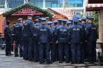 Cảnh sát Đức triển khai tại chợ Giáng sinh Breitscheidplatz , sau vụ đâm xe tải. (Nguồn: EPA/TTXVN)