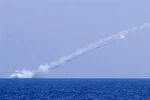 Tên lửa hành trình Nga được phóng từ tàu ngầm ở một địa điểm không xác định trên Địa Trung Hải ngày 14/9/2017. (Nguồn: AFP/TTXVN) 
