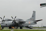 Một máy bay vận tải AN-32 của Không quân Ấn Độ tại căn cứ ở Srinagar. (Nguồn: AFP/TTXVN) 