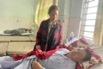 Tài xế Nguyễn Tú Sinh - người may mắn sống sót sau vụ tai nạn kinh hoàng khiến 3 thành viên của Câu lạc bộ Bóng đá Hoàng Anh Gia Lai tử vong hiện đang được điều trị tại Bệnh viện Đa khoa tỉnh Gia Lai. (Ảnh: Quang Thái/TTXVN)