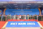 Thượng tướng Phùng Sĩ Tấn, Phó Tổng Tham mưu trưởng Quân đội Nhân dân Việt Nam và các trưởng đoàn quân sự các nước tại lễ khai mạc. (Ảnh: Trọng Đức/TTXVN)