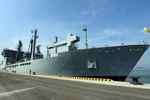Tàu chở dầu INS SHAKTI cập cảng Tiên Sa (Đà Nẵng). (Ảnh: Trần Lê Lâm/TTXVN)