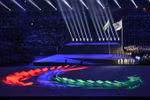 Lễ thượng quốc kỳ nước chủ nhà Brazil và lá cờ truyền thống của Paralympic tại lễ khai mạc Paralympics 2016. (Nguồn: THX/TTXVN)