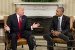 Tổng thống đương nhiệm Barack Obama hội đàm với Tổng thống đắc cử Donald Trump. (Nguồn: EPA/TTXVN)