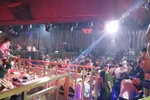 TP.HCM: Kiểm tra quán bar, đưa 70 người về trụ sở công an làm việc