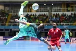 Futsal Bồ Đào Nha (áo xanh) vào bán kết. (Nguồn: Getty Images)