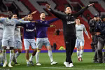Lampard đã có thành tích khá ấn tượng khi đưa các học trò vượt qua MU giành vé đi tiếp